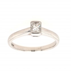 Pre Owned Platinum Diamond Solitaire Ring ZX642